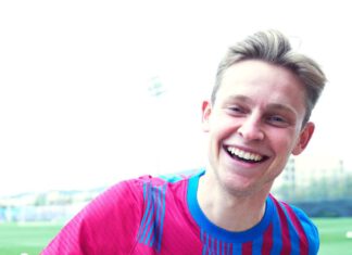 Het nieuwe thuisshirt van FC Barcelona 2021-2022! Thuisshirt FC Barcelona 2021-2022 | Camp-Nou.nl